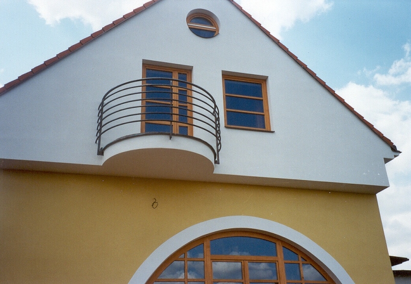 EXTERIROV PRVKY - ZBRADL